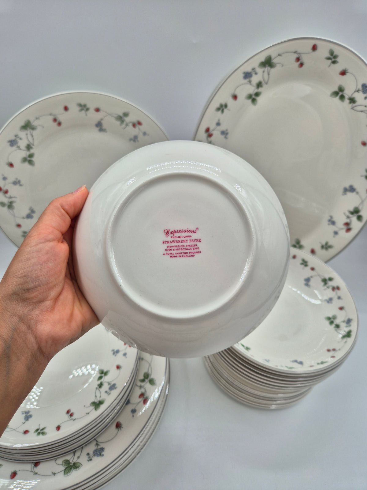 Vintage Royal Doulton Strawberry Fayre Dinnerware