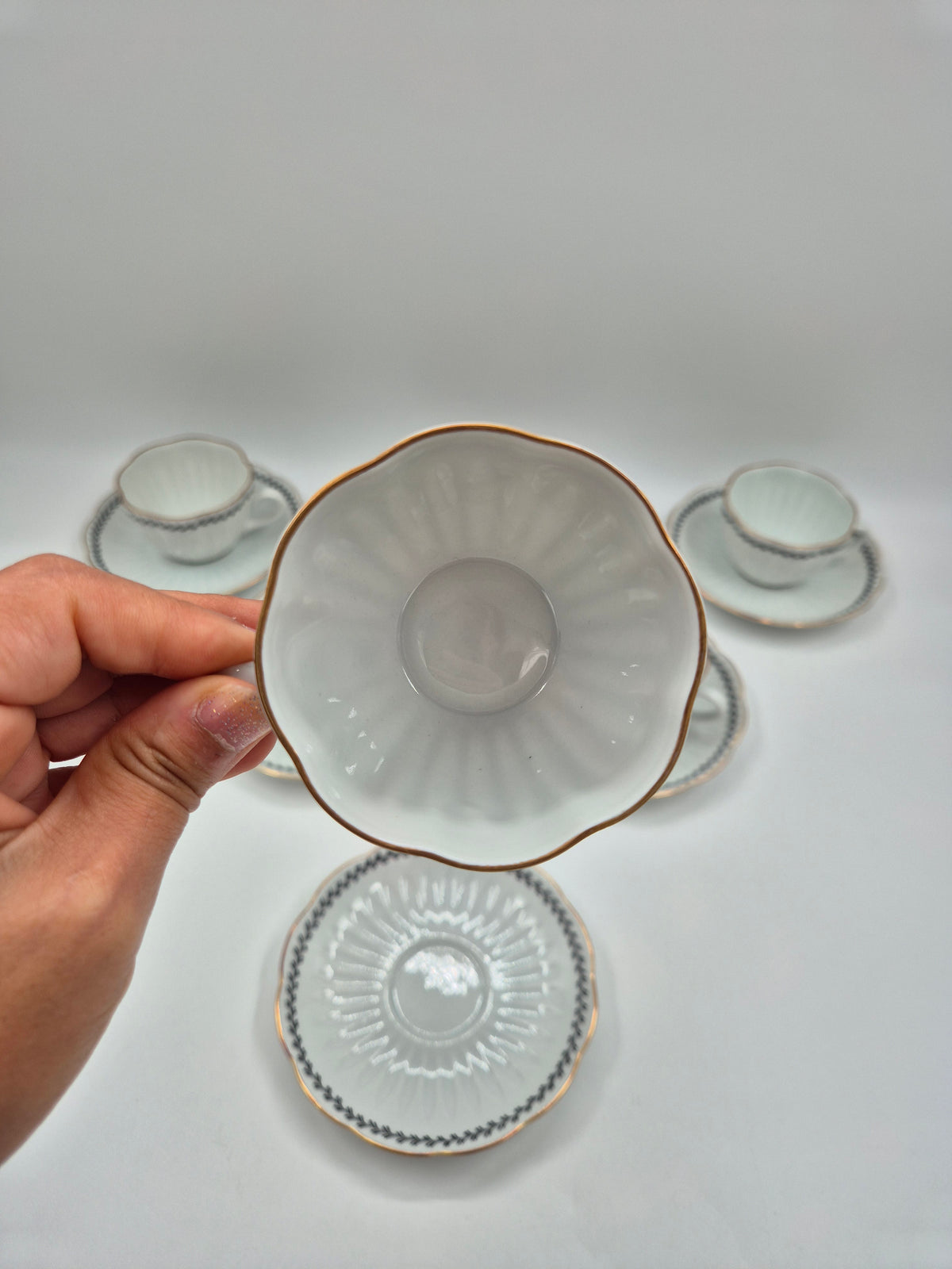 Set of 5 Vintage Arabia Varpu BB Coffee Cup and Saucer, Raija Uosikkinen & Ulla Procopé, Finland 1954–1970