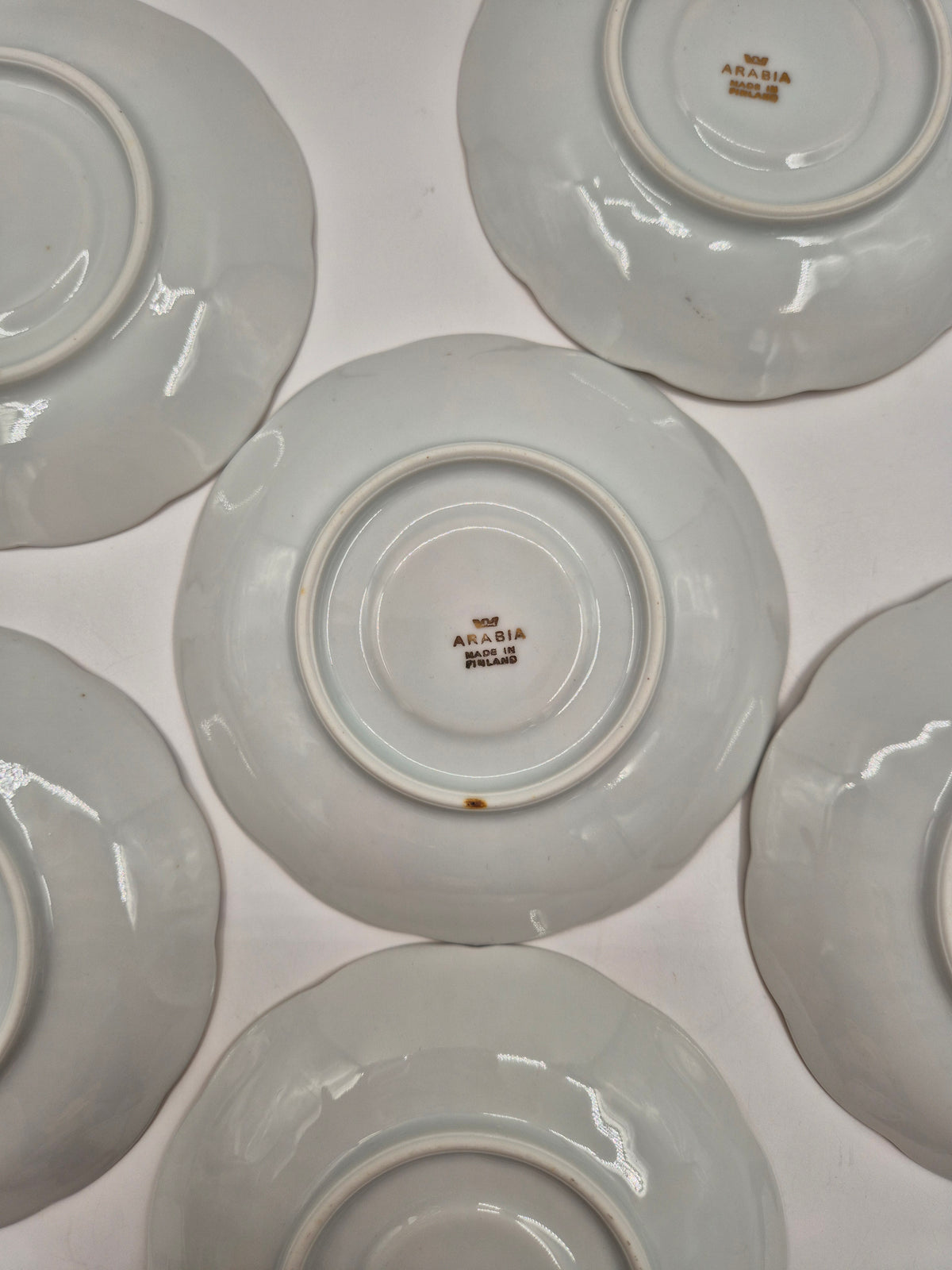 Set of 5 Vintage Arabia Varpu BB Coffee Cup and Saucer, Raija Uosikkinen & Ulla Procopé, Finland 1954–1970