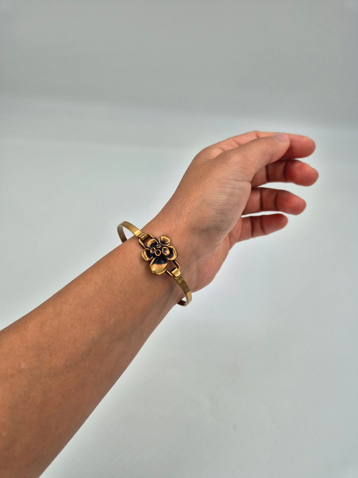 Hannu Ikonen Reindeer Moss Bronze Bangle, Valo-Koru Finland, Brutalist 1970s Cuff