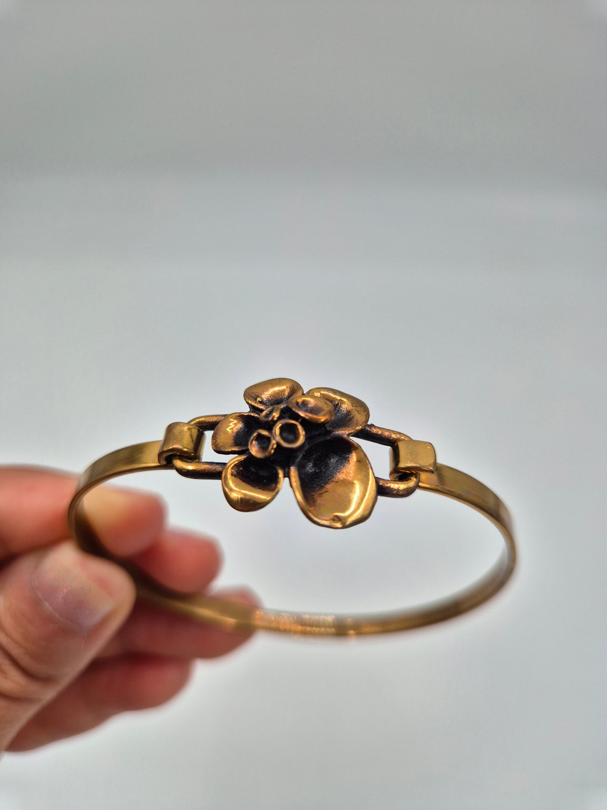 Hannu Ikonen Reindeer Moss Bronze Bangle, Valo-Koru Finland, Brutalist 1970s Cuff