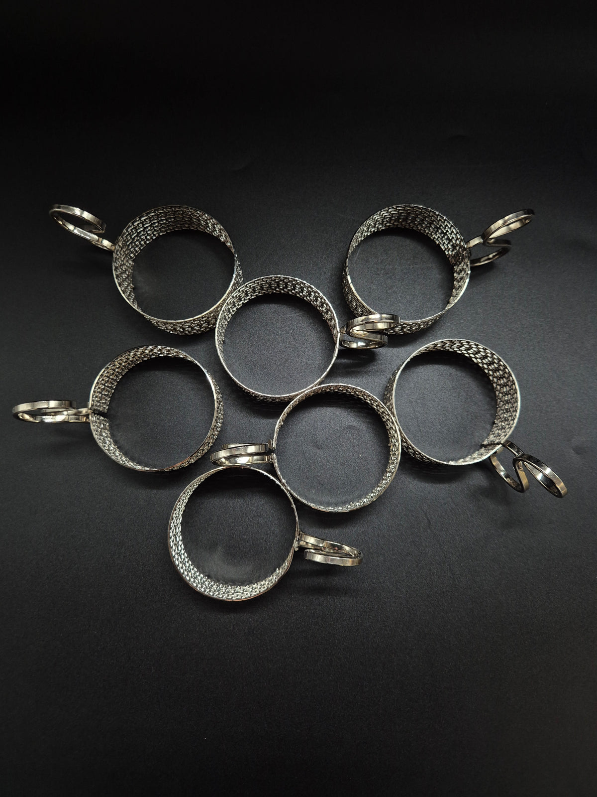 Set of 7 vintage Iittala Tsaikka Glasses, Timo Sarpaneva Finnish Design, Metal Holders