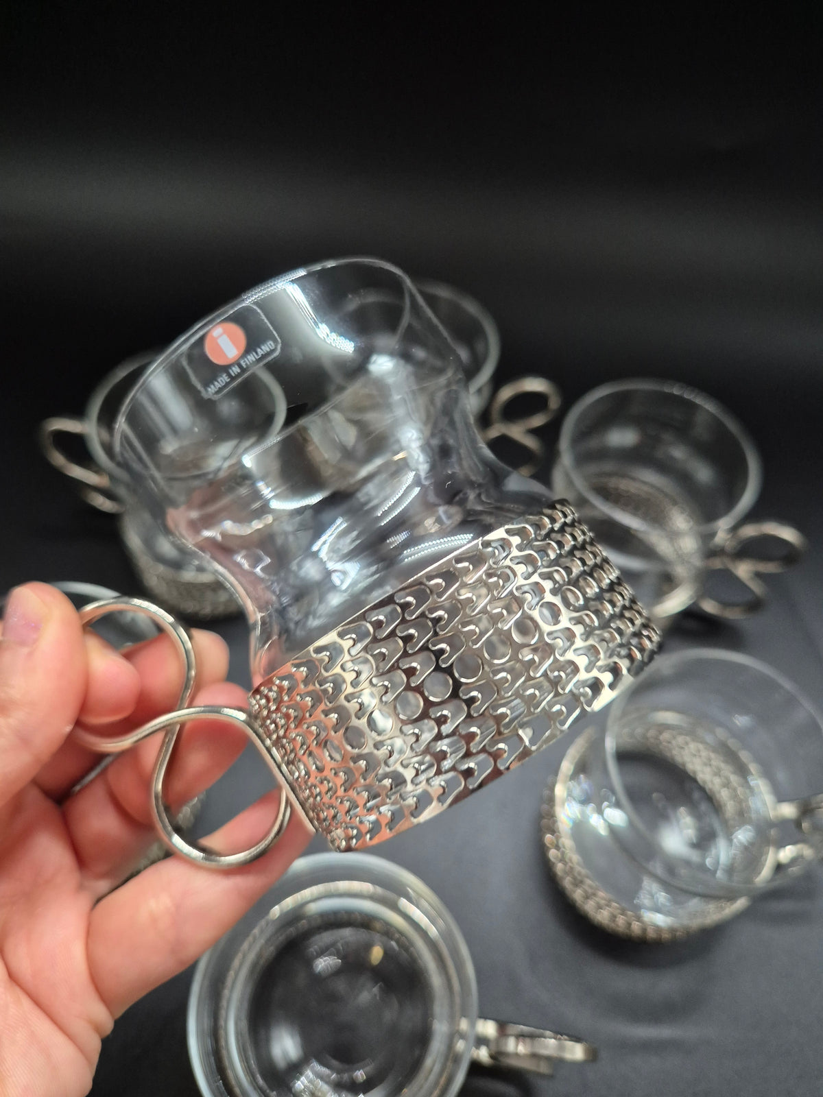 Set of 7 vintage Iittala Tsaikka Glasses, Timo Sarpaneva Finnish Design, Metal Holders