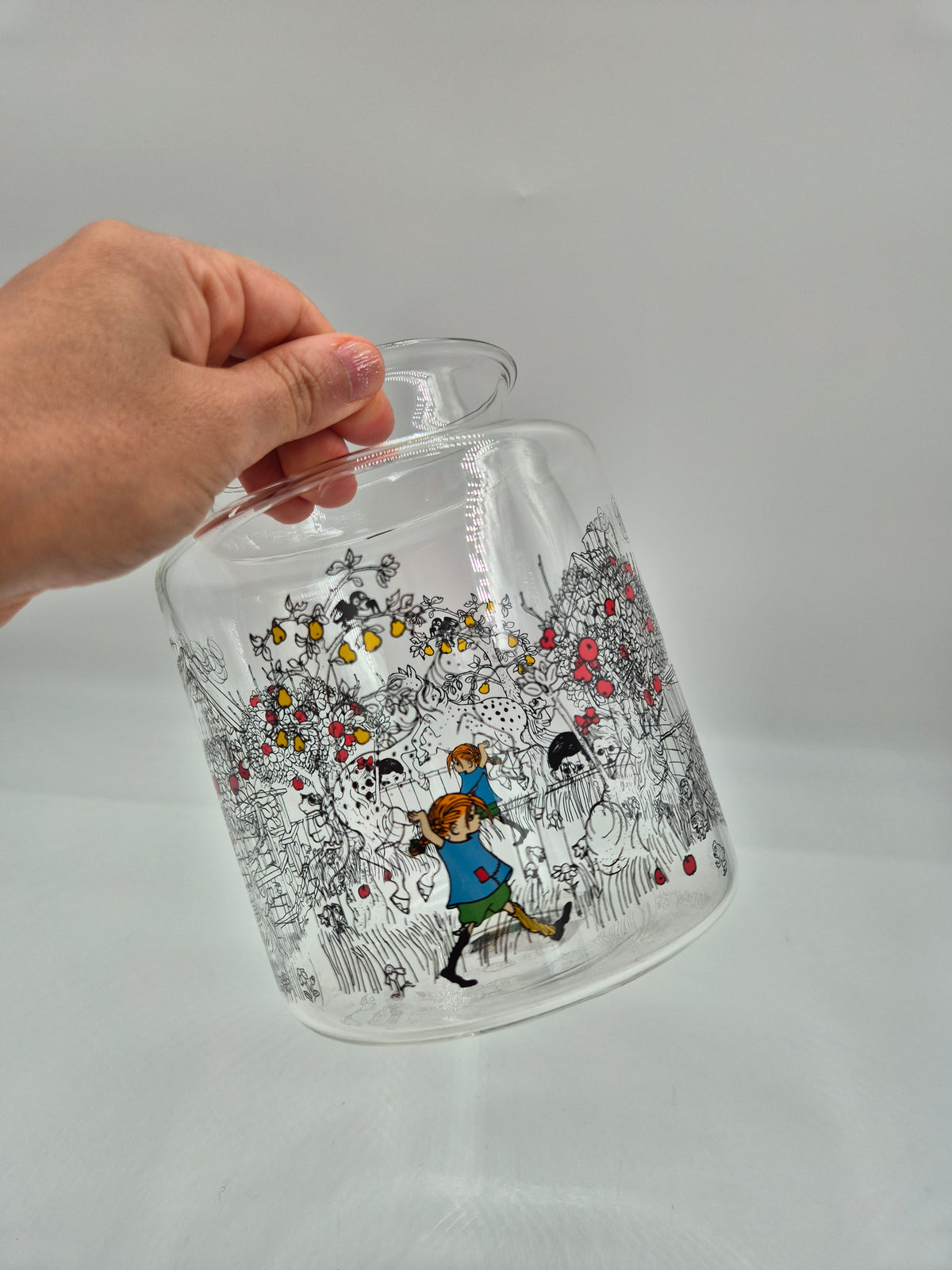 Muurla Pippi Longstocking Glass Jar 2L with Silicone Lid, Pippi the Way Home
