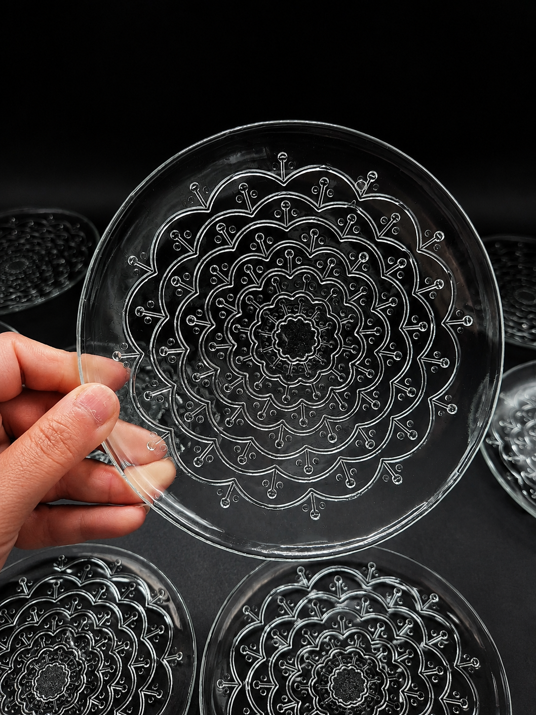 Set of 12 | Riihimäen Lasi Pitsi Plates – Helena Tynell, 1981