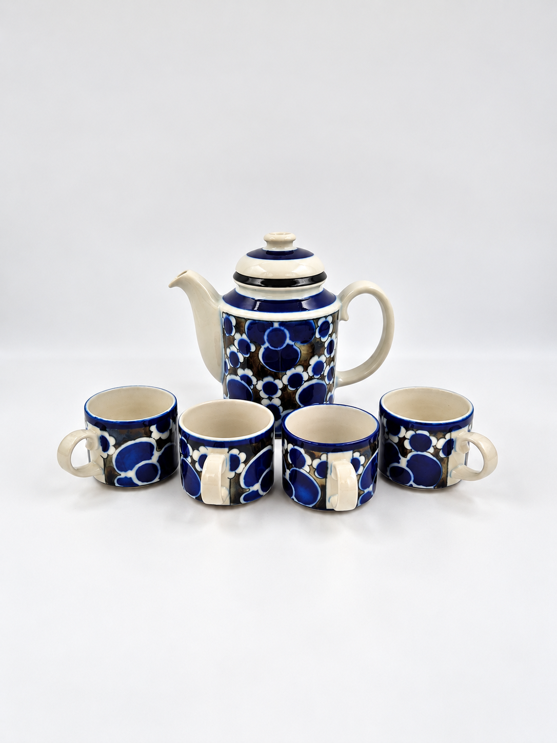 Arabia Saara Coffee Set – Anja Jaatinen-Winquist, 4 Cups & Coffee Pot, 1971–1976