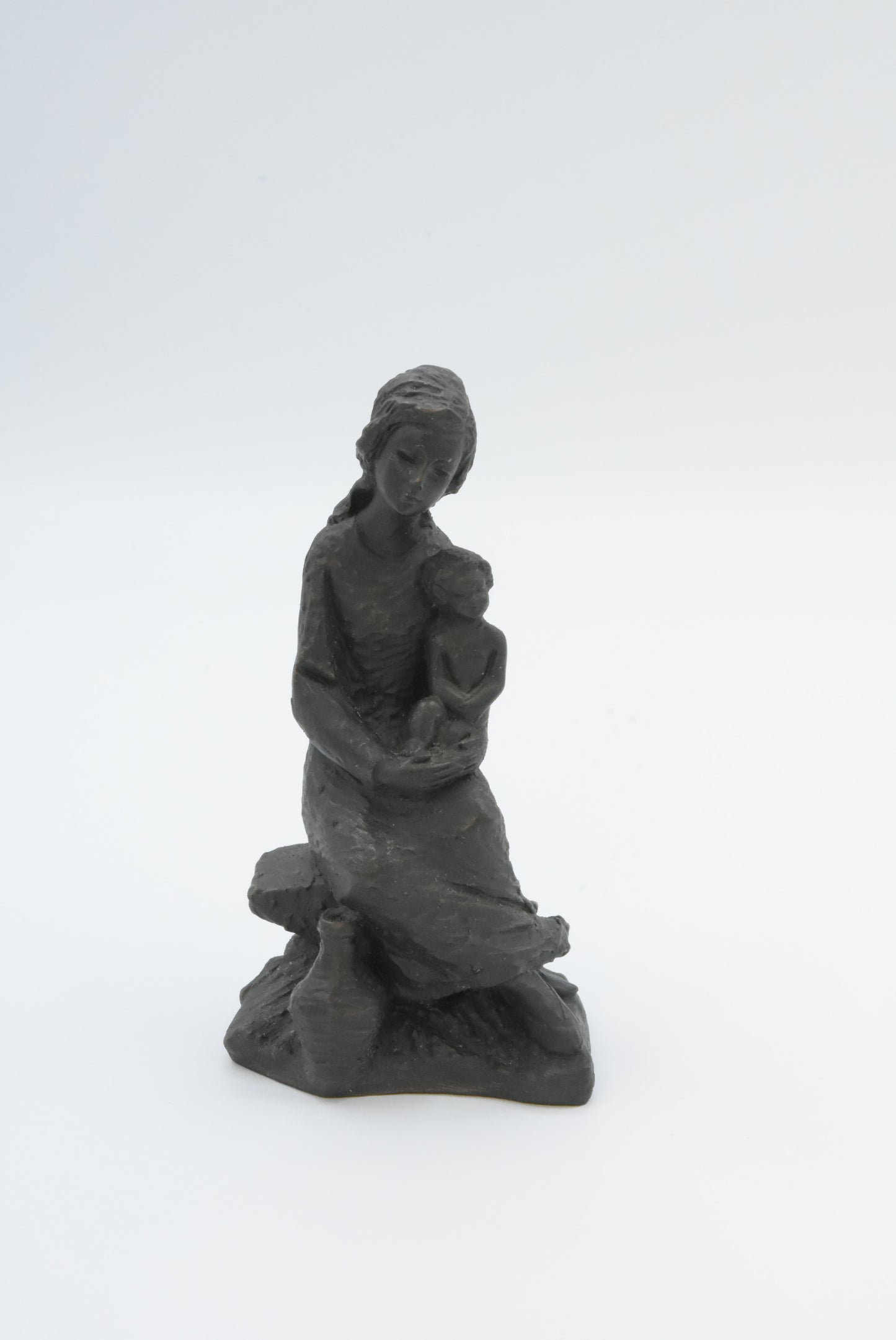 Mother & Child Sculpture – Vintage Nordic Figurine of Love and Warmth