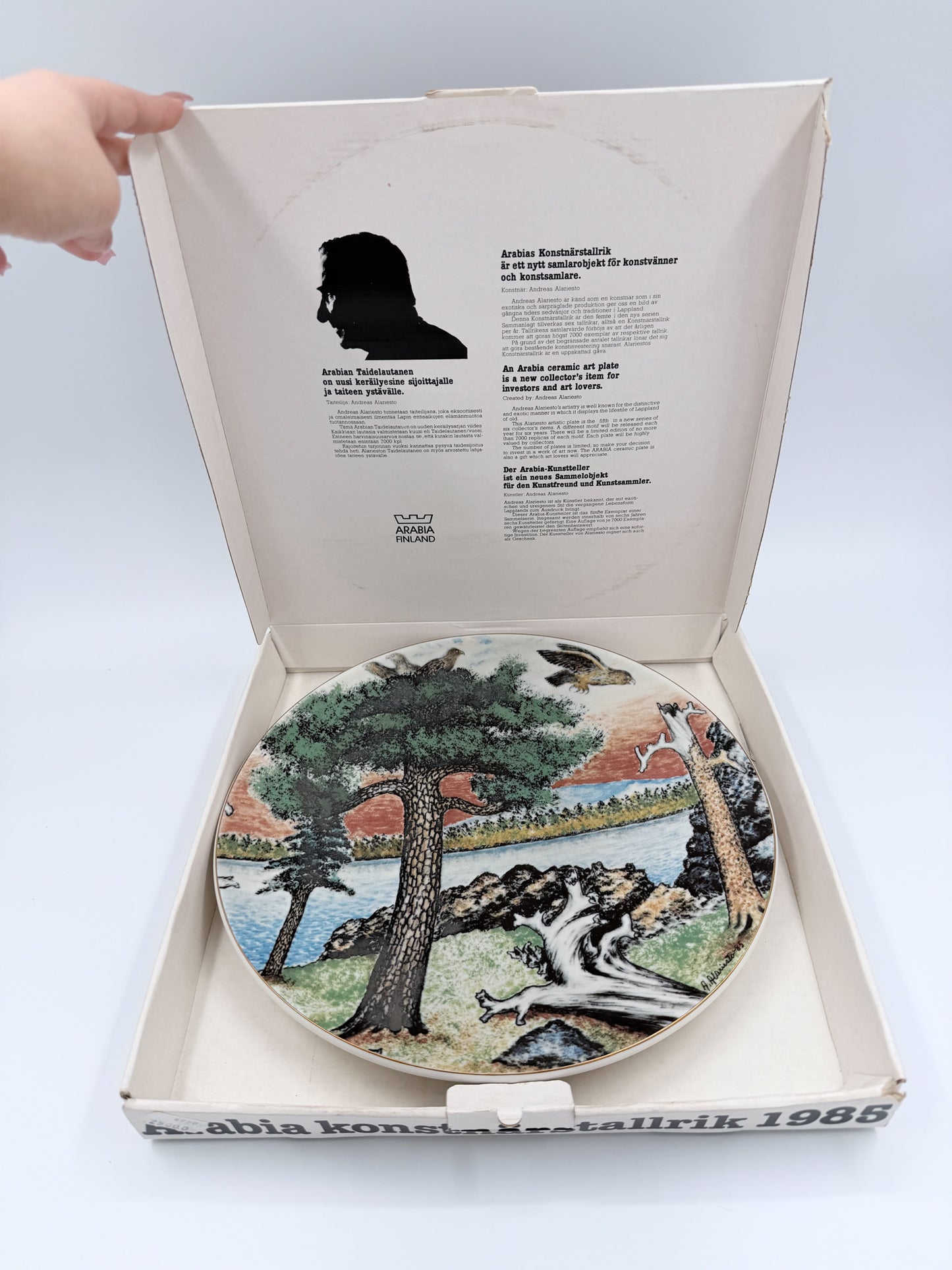 Arabia Finland 1985 Andreas Alariesto Lapland Wall Plate – Limited Edition 7000