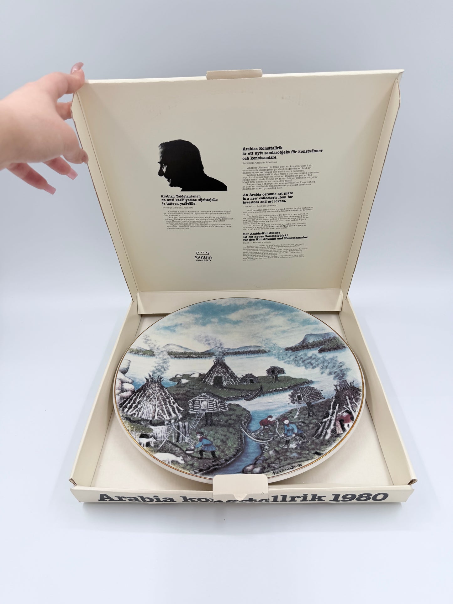 Arabia Finland 1984 Andreas Alariesto Lapland Village Wall Plate – Limited Edition 7000