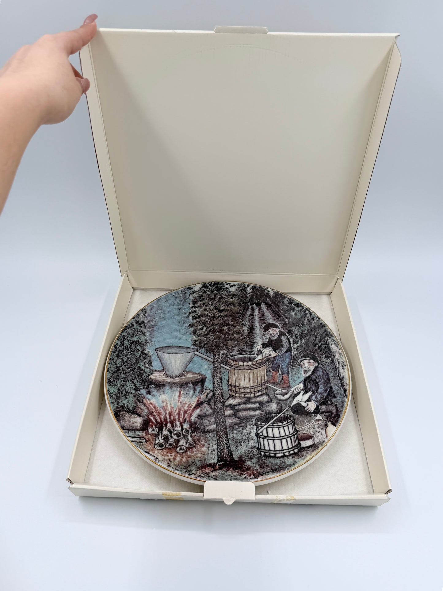 Arabia Finland 1984 Andreas Alariesto Lapland Wall Plate – Limited Edition 7000
