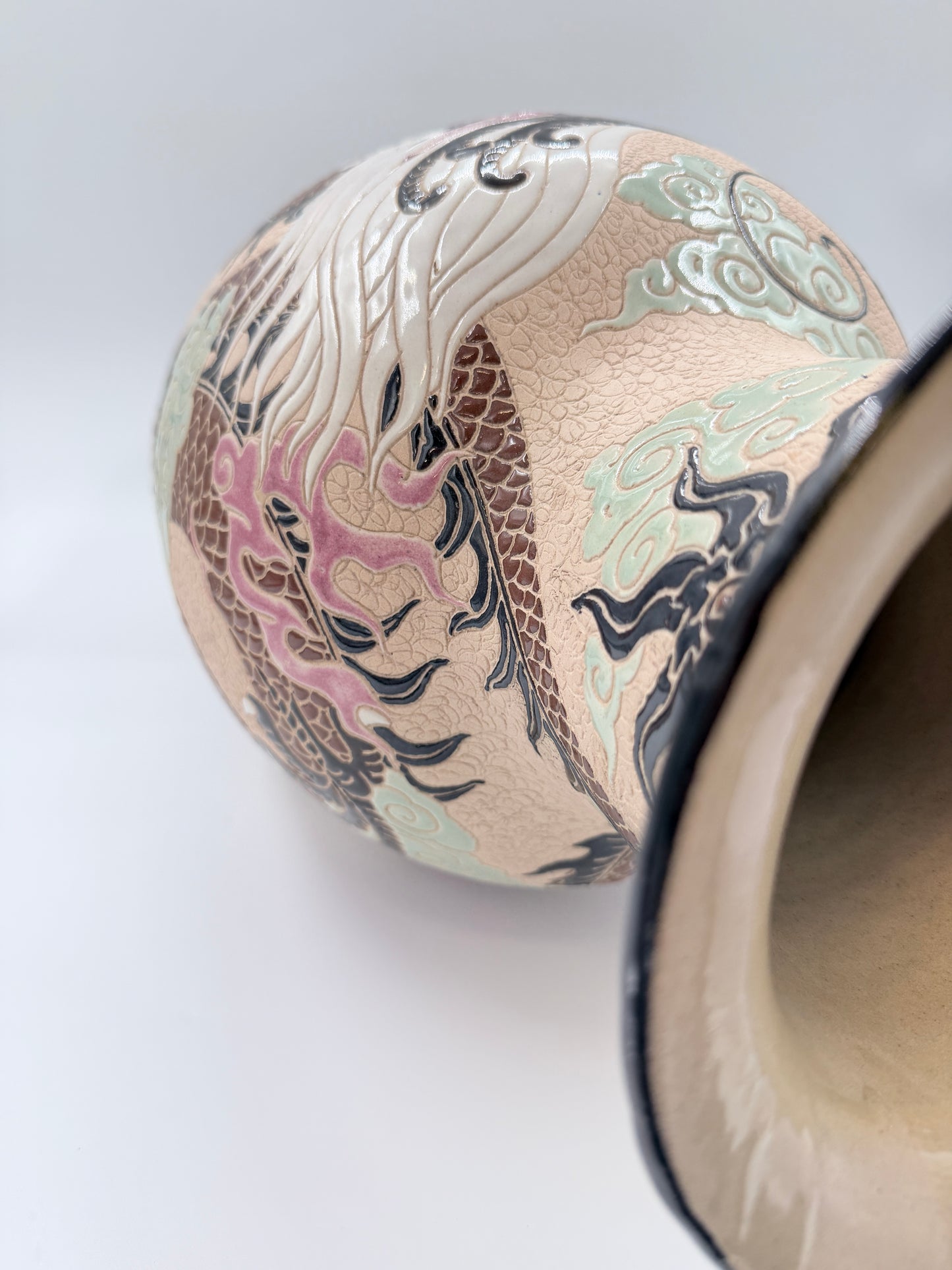 Vintage Chinese Floor Vase Dragon Motif 58 cm Hand-Painted Ceramic