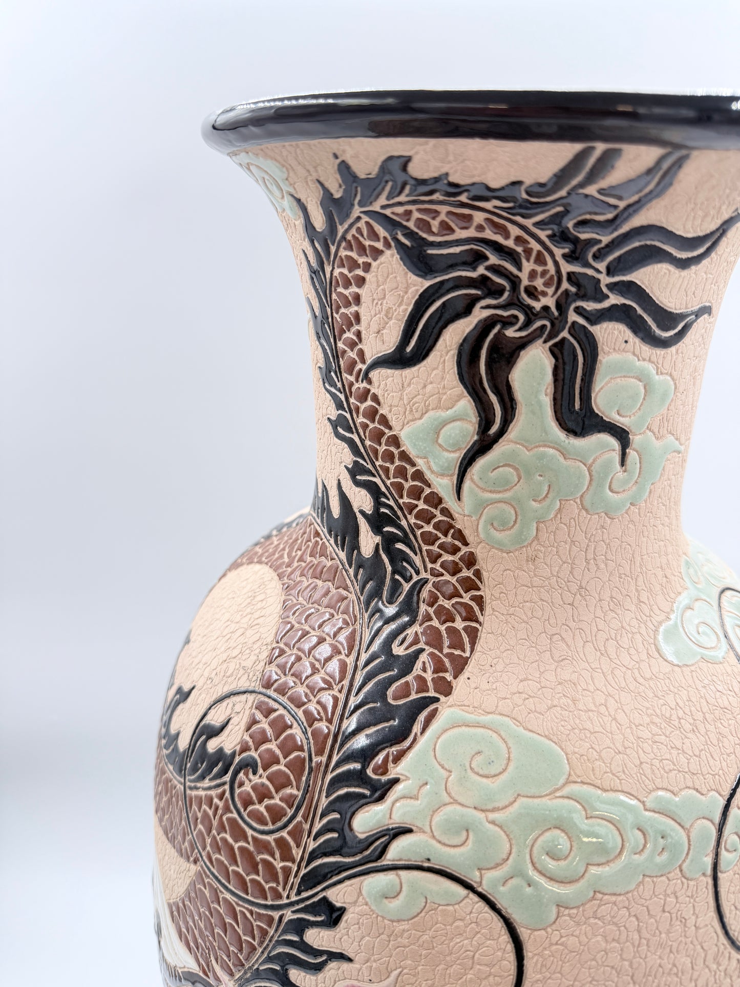 Vintage Chinese Floor Vase Dragon Motif 58 cm Hand-Painted Ceramic