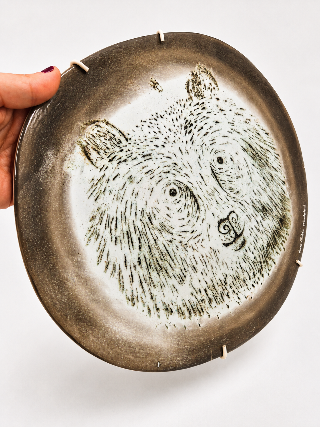 Oiva Toikka Nuutajärvi Fauna Fennica Bear Wall Plate 1983 | Finnish Vintage Glass Art