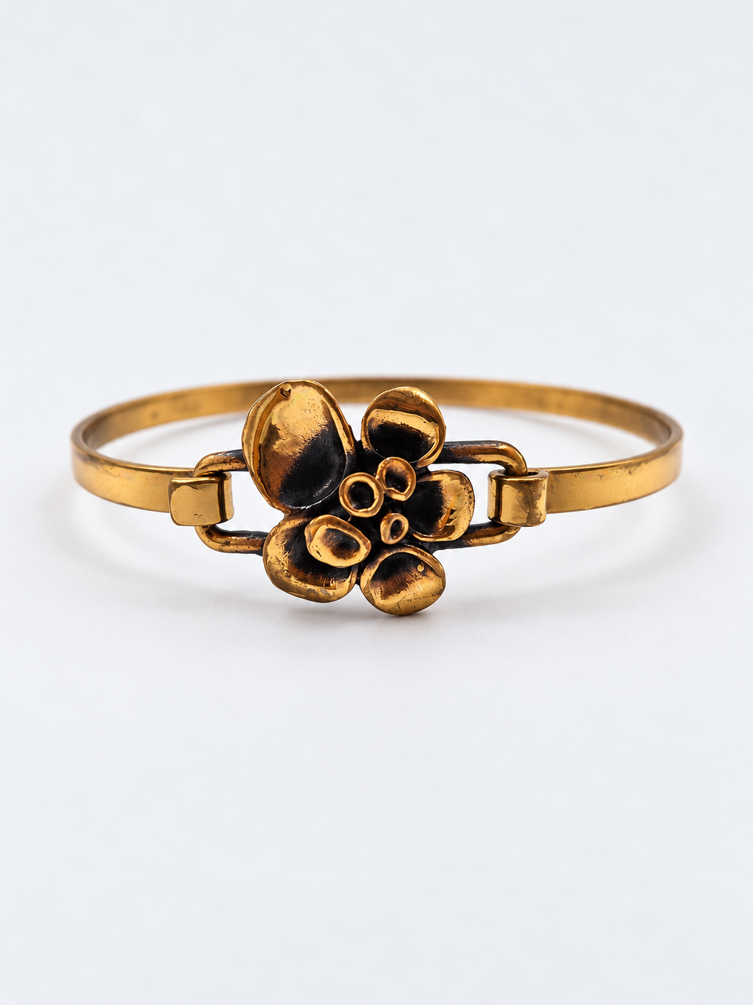 Hannu Ikonen Reindeer Moss Bronze Bangle, Valo-Koru Finland, Brutalist 1970s Cuff