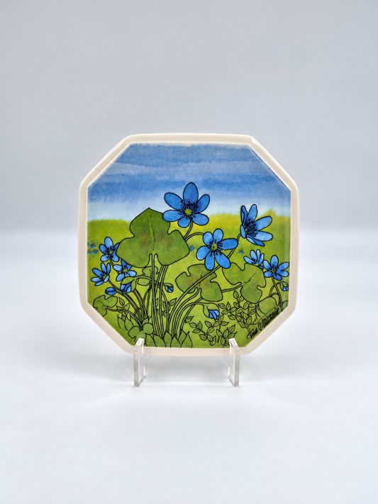 Arabia Sinivuokko Wall Plate by Toivo G. Utriainen, 15 cm