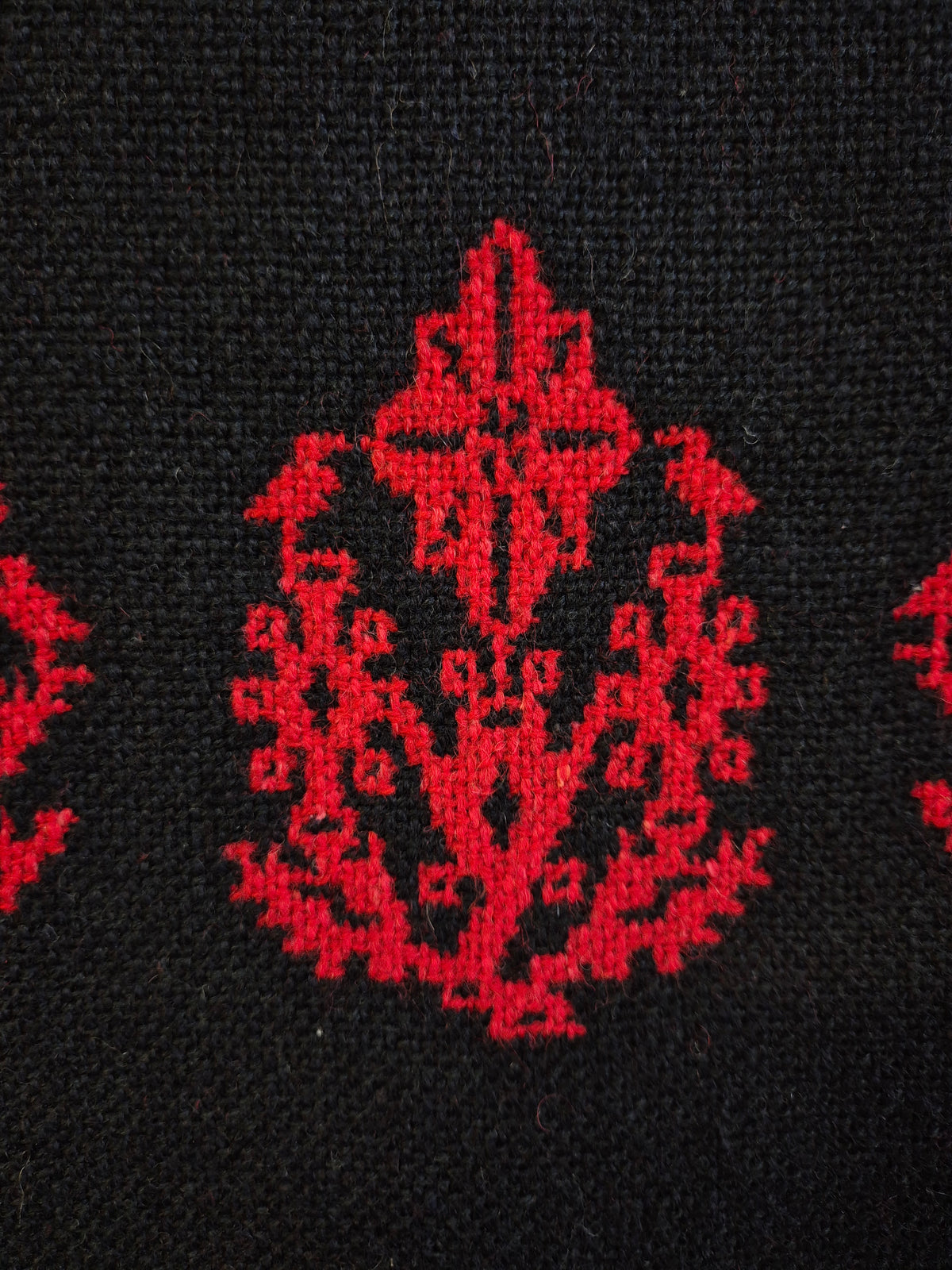 1970s Finnish Täkänä Wool Wall Hanging – Red & Black Double Weave, Midcentury Textile Art