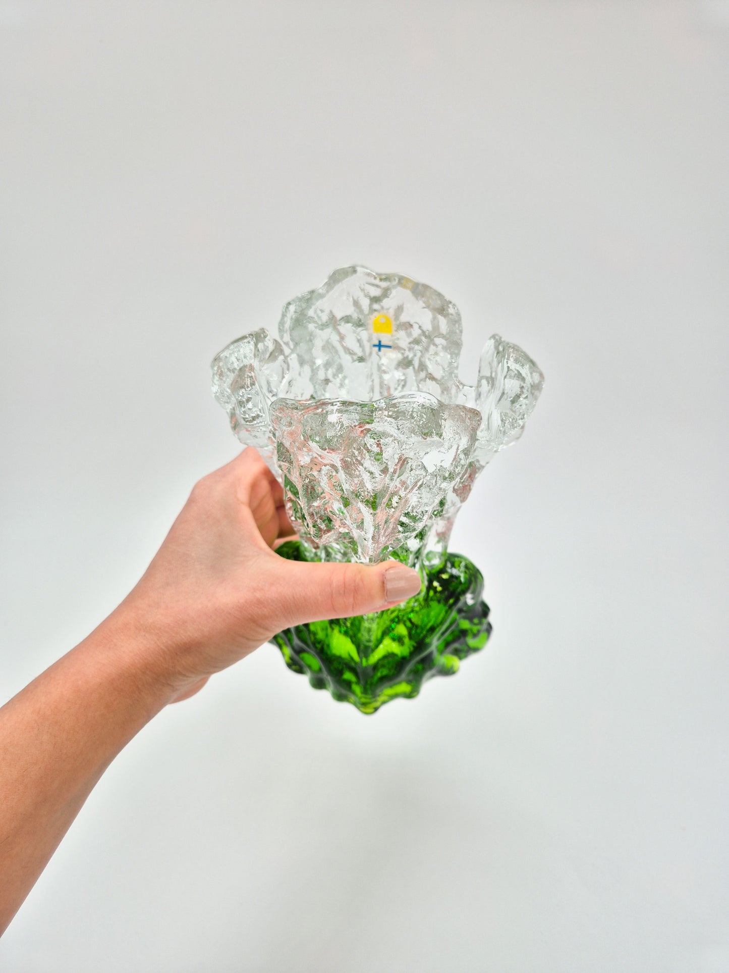 Humppilan Lasi Kasvimaalla Vase – Finnish Art Glass
