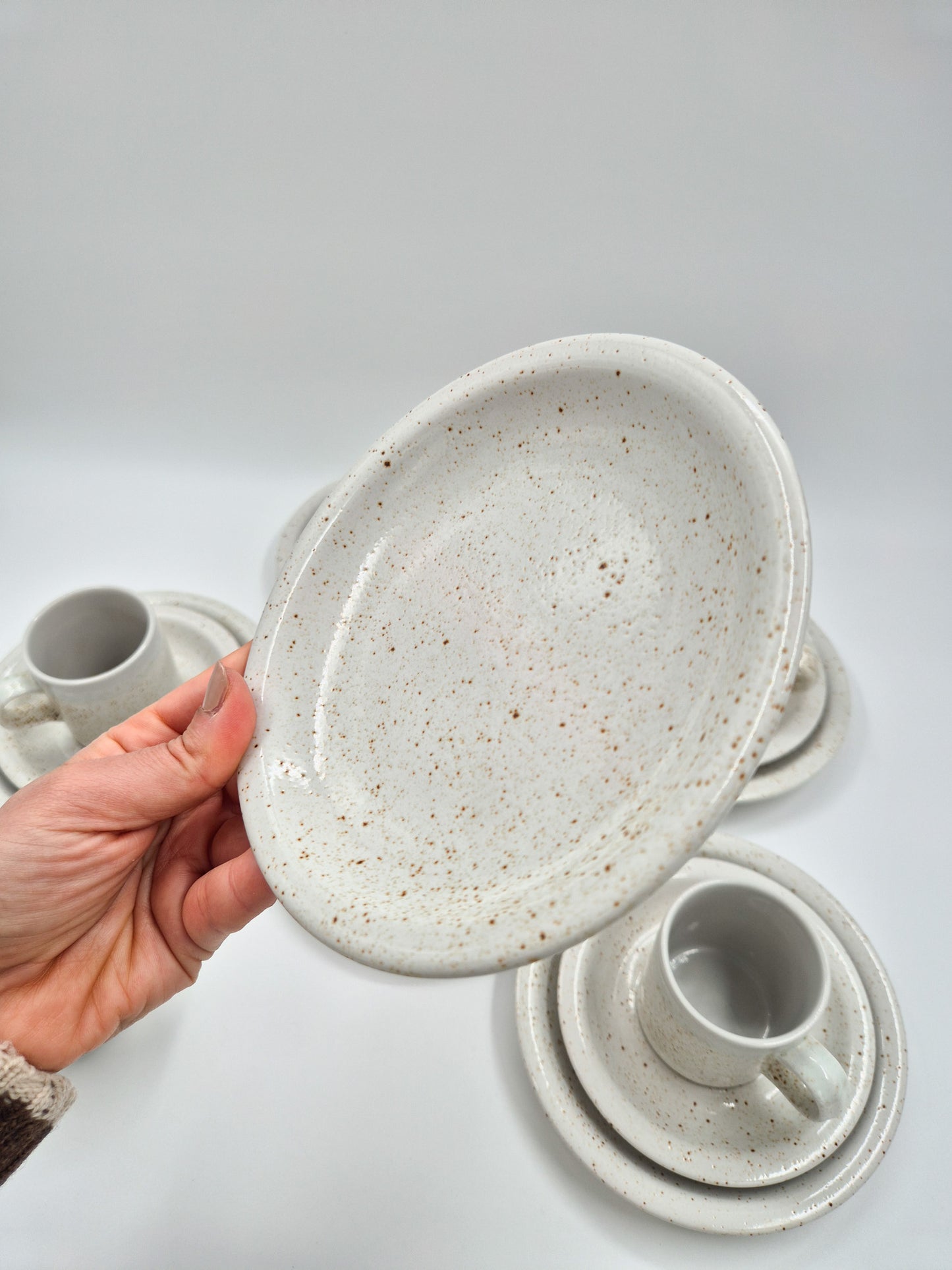 Set of 6 Pentik Riekko Coffee Trios – Vintage Finnish Stoneware Cups, Saucers & Plates
