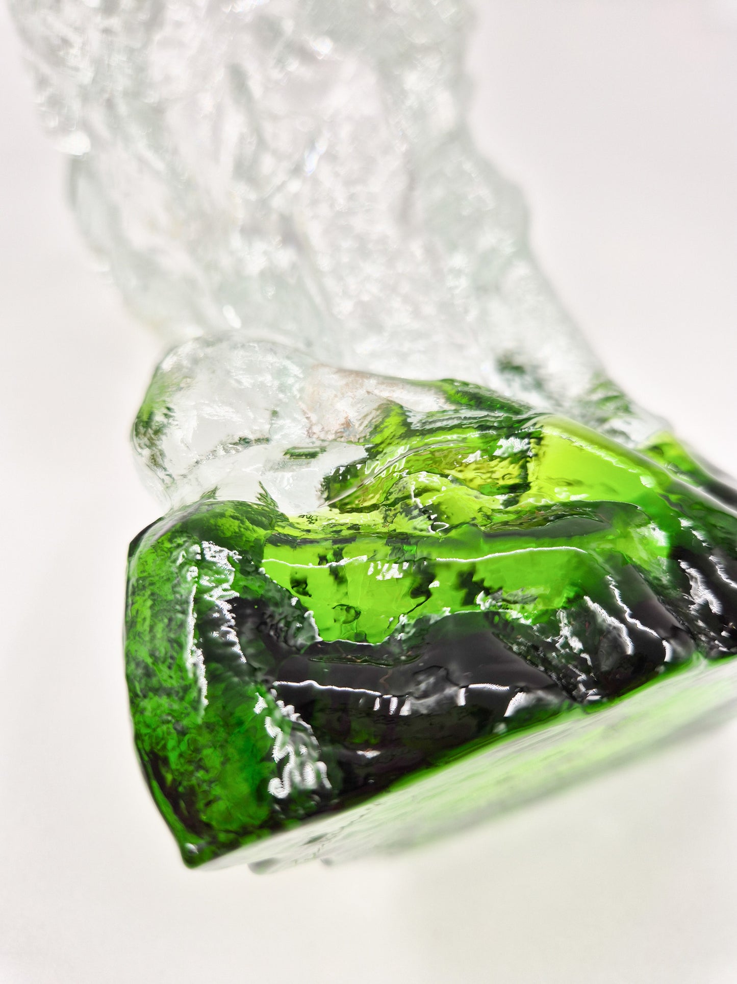 Humppilan Lasi Kasvimaalla Vase – Finnish Art Glass