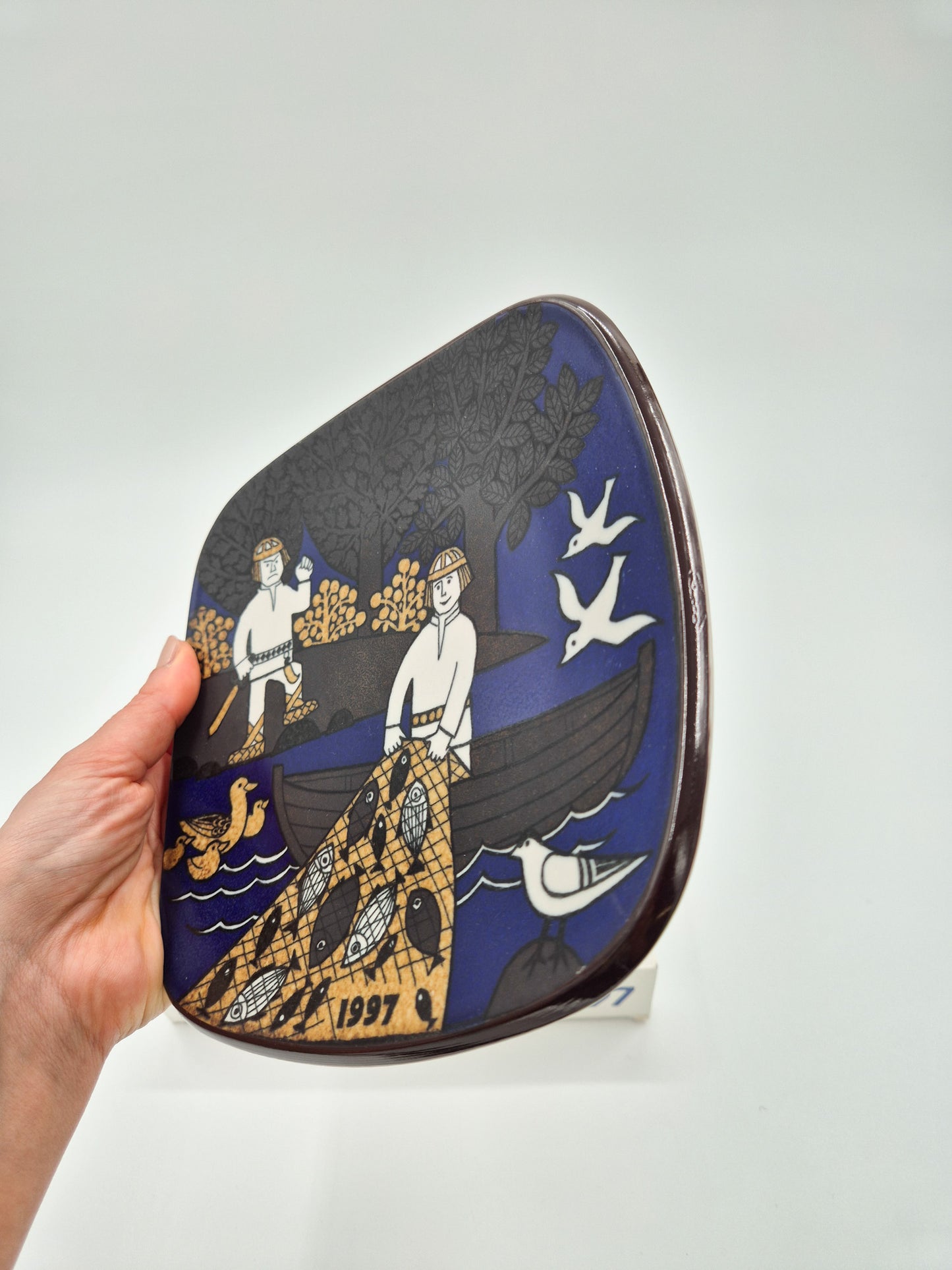 Arabia Kalevala Annual Wall Plate 1997