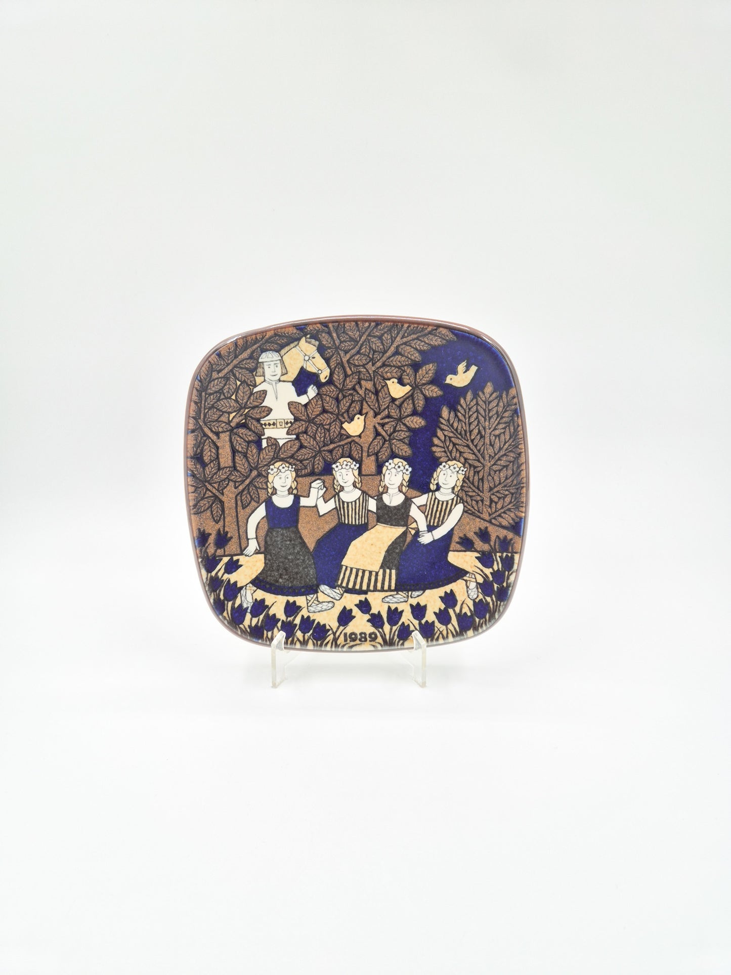 Arabia Kalevala Annual Plate 1989