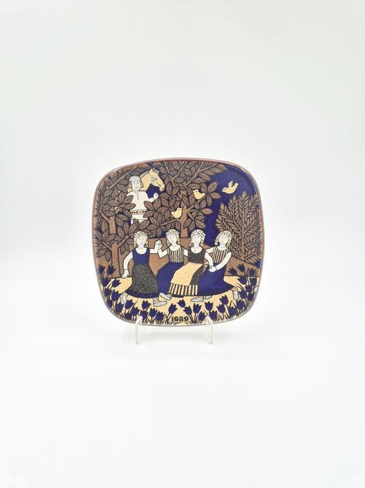 Arabia Kalevala Annual Plate 1989