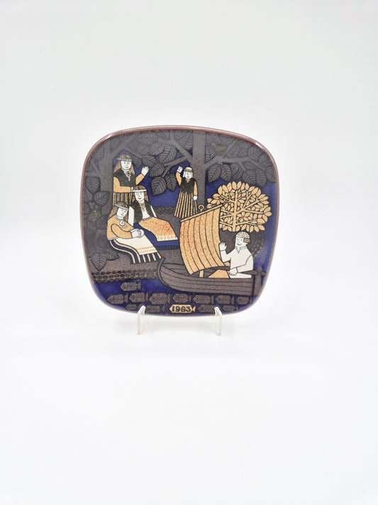 Arabia Kalevala Annual Plate 1983