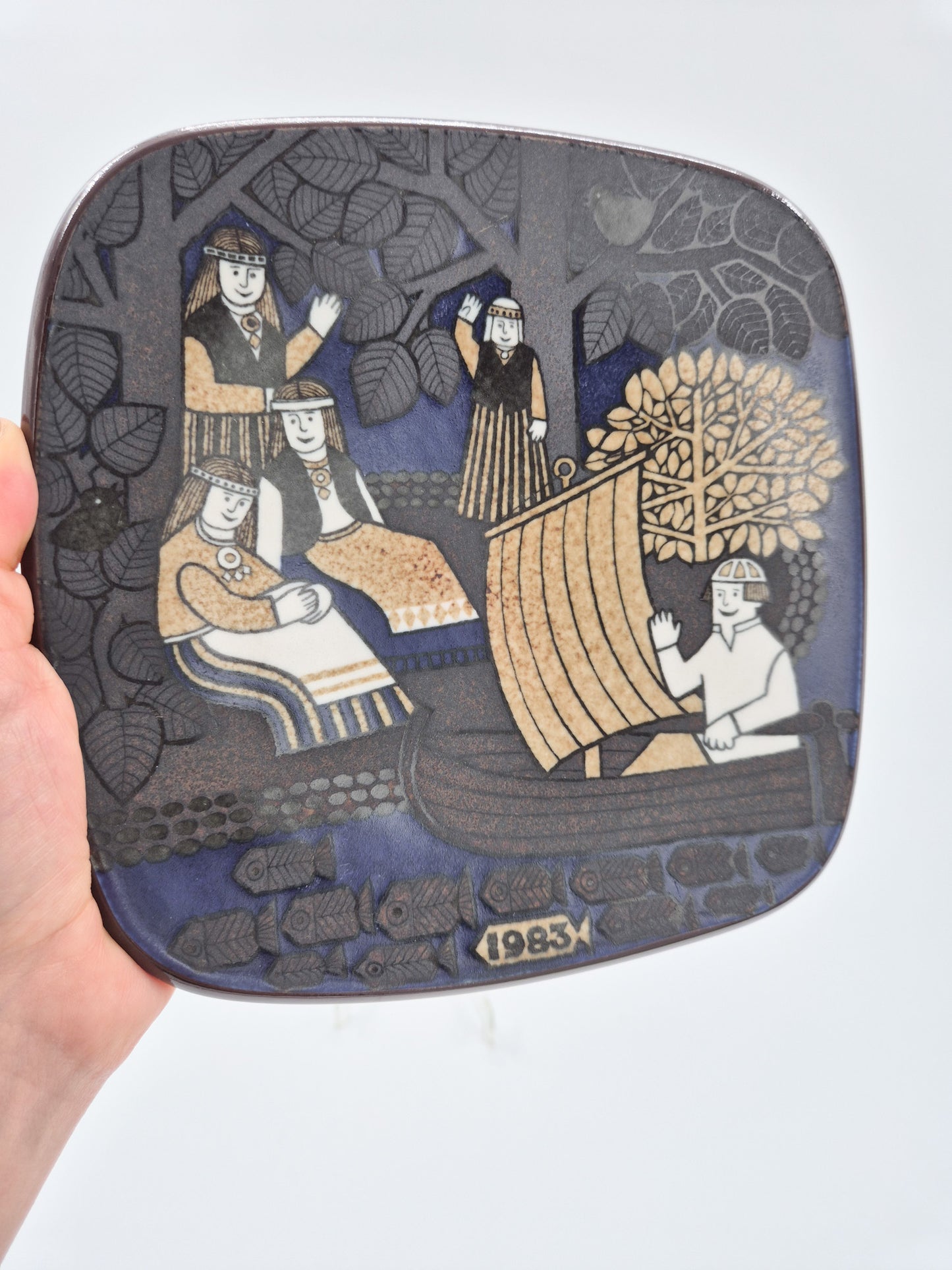 Arabia Kalevala Annual Plate 1983