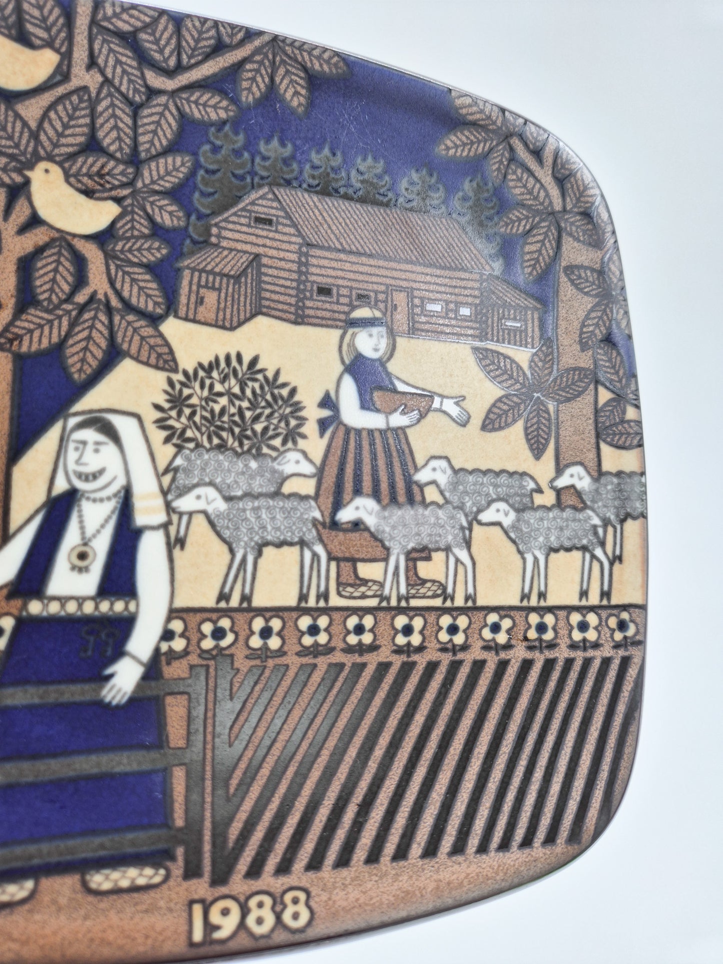 Arabia Kalevala Annual Plate 1988