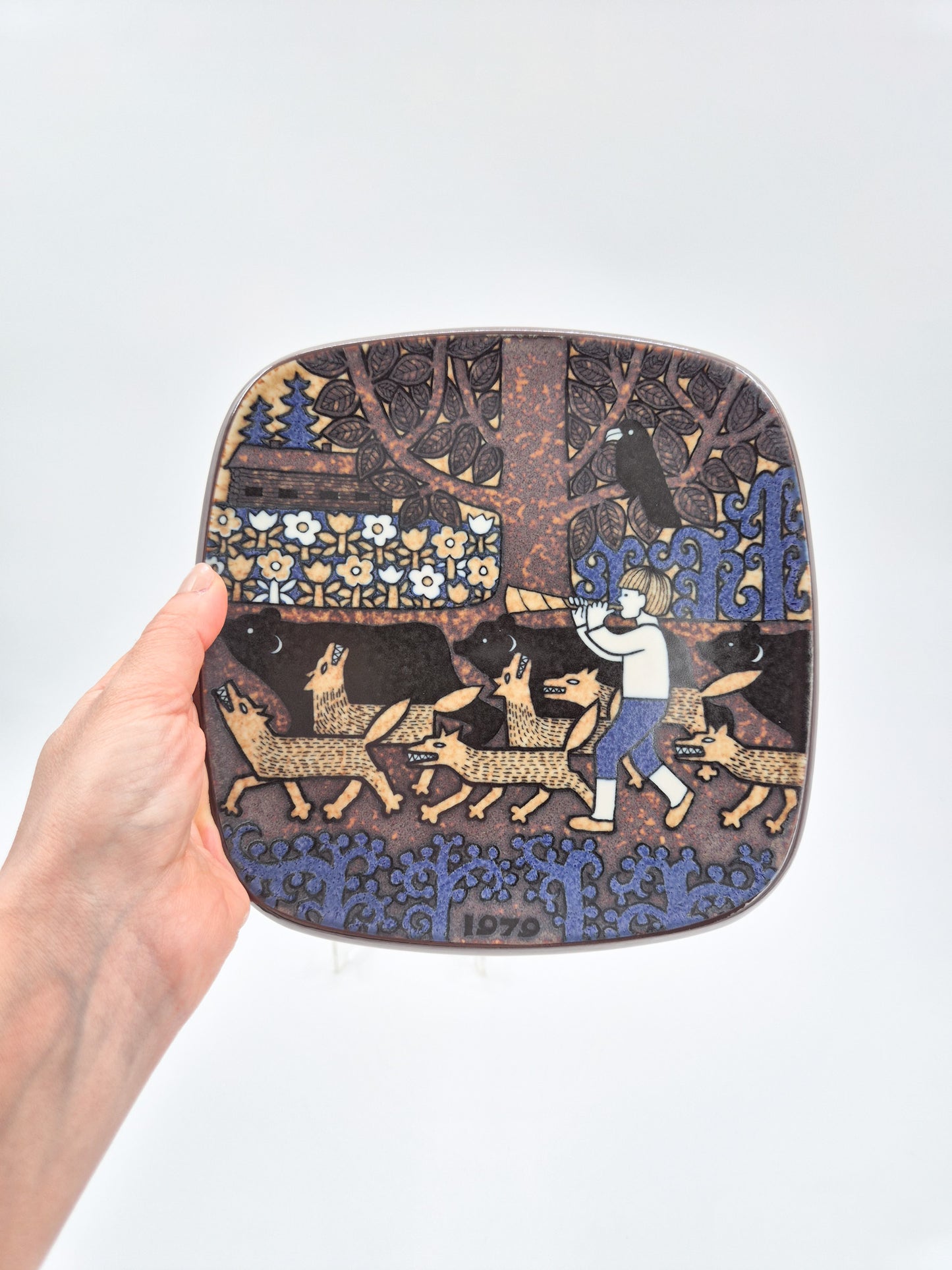 Arabia Kalevala Annual Plate 1979