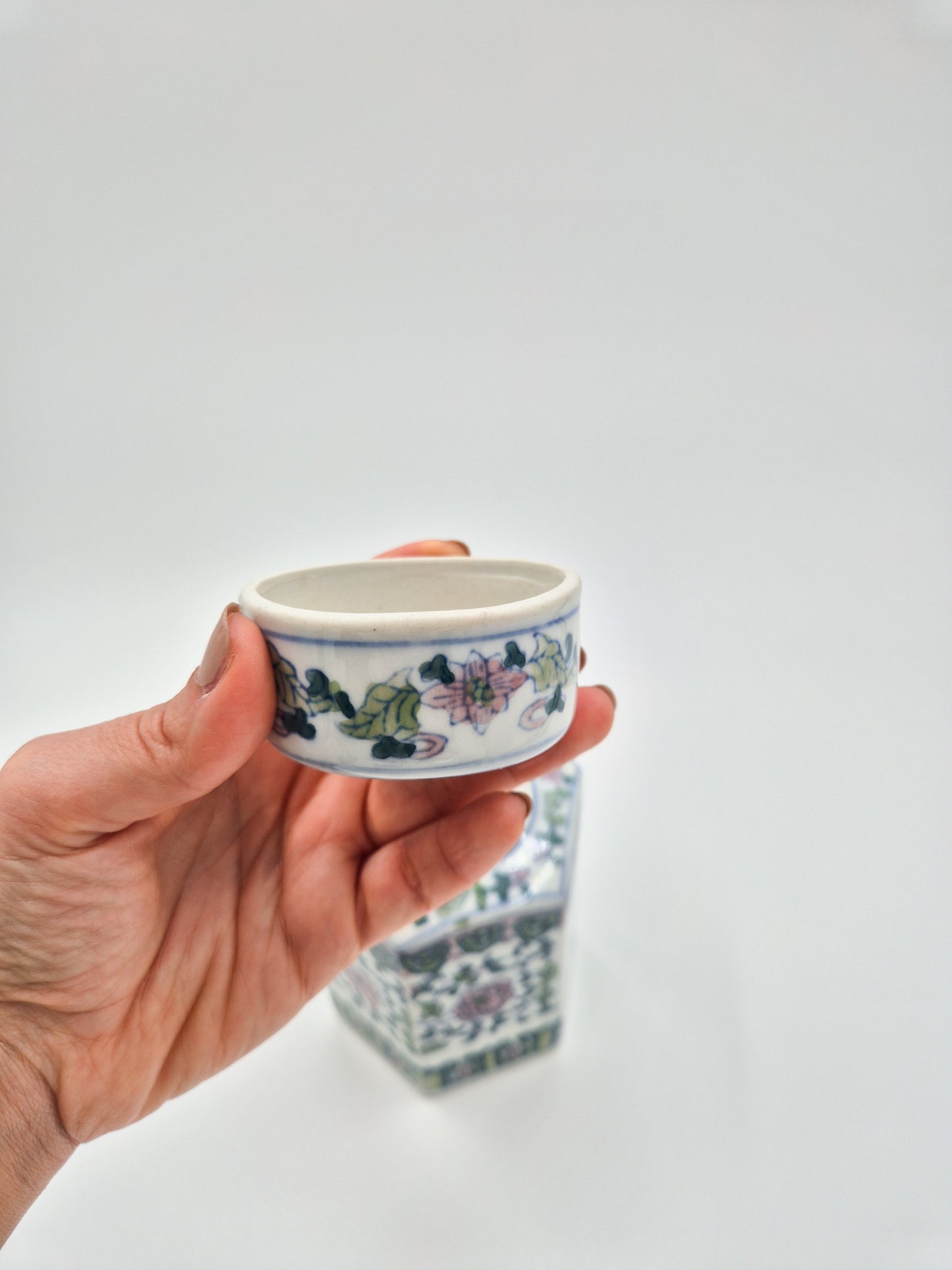Vintage Chinese Porcelain Tea Jar with Lid