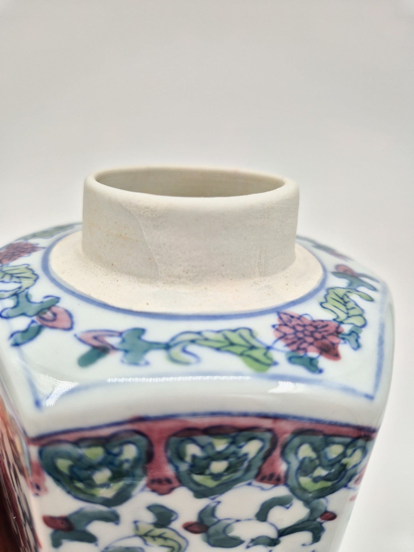 Vintage Chinese Porcelain Tea Jar with Lid